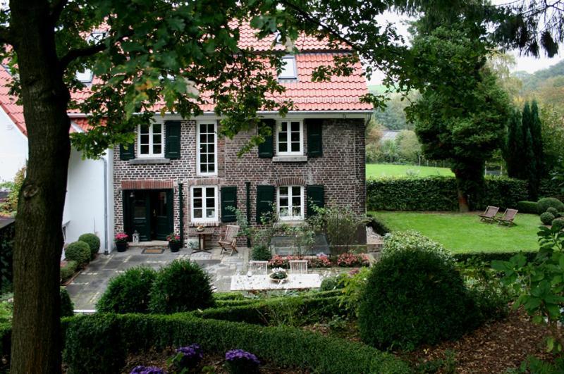 Der Borner Hof Ratingen Exterior photo